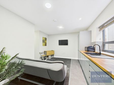 1 bedroom Flat To Let - Photo 5