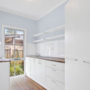 43B Oakbank Street, Newport VIC 3015 - Apartment For Rent | Domain - Photo 2
