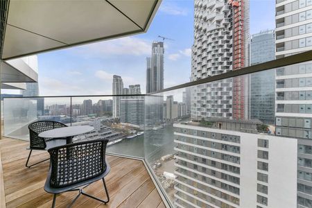 Apartment in 10 George Street, luxury waterside commute-free living and 6,000 sq ft of enviable amenities space. High speed Virgin media broadband included. - Photo 3