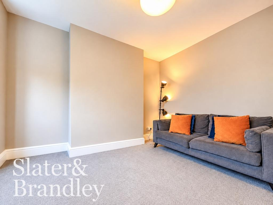 2 bedroom terraced house to rent - Photo 1