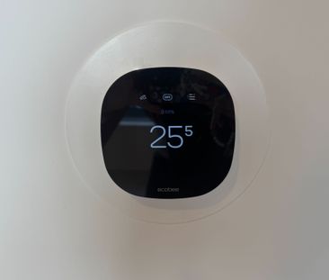 For Lease - 5105 Hurontario Street Unit# 339, Mississauga, Ontario - Photo 2