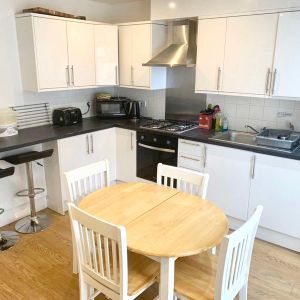 Mount Road Room 1 - Photo 2