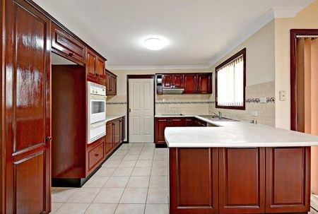 Street-frontage townhouse... - Photo 2