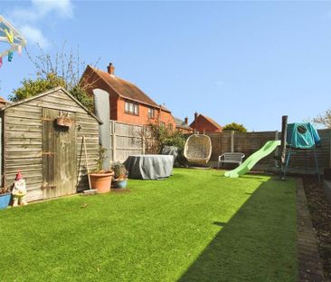 3 bedroom semi-detached house to rent - Photo 6