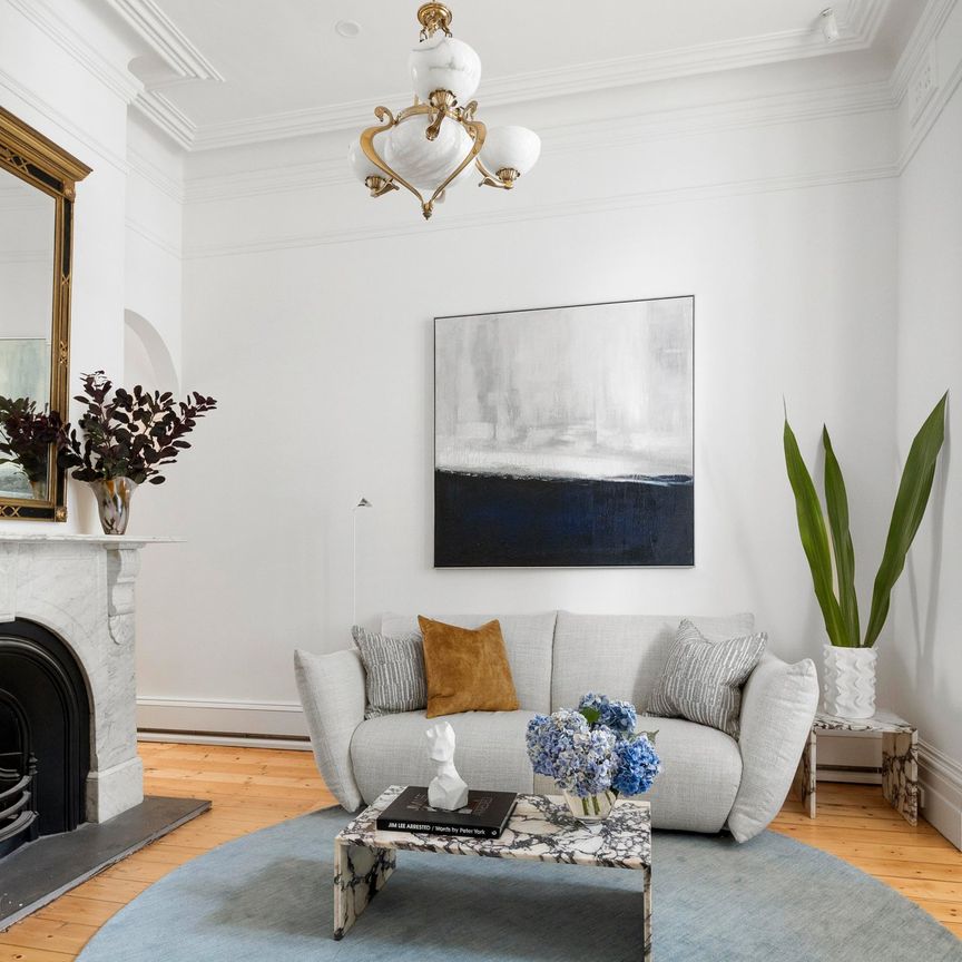 15 Dundas Place, Albert Park - Photo 1