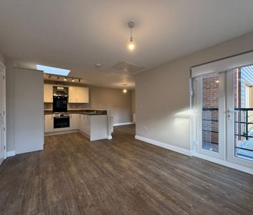 3 bedroom flat to rent - Photo 1