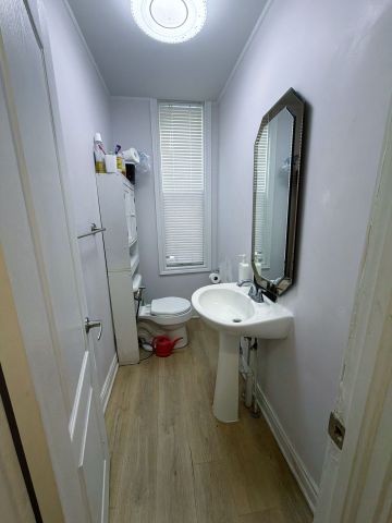 For Lease - 432 CHARLOTTE Street, London East, Ontario - Photo 3