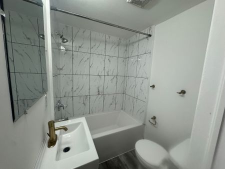 For Lease - 1309 Dupont Street Unit# 1, Toronto, Ontario - Photo 4