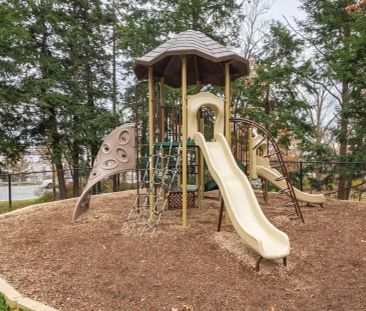 Ocean Brook Park Apartments — 2 Bedroom available at 40 Charlotte L... - Photo 4