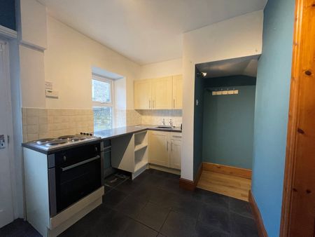 2 bedroom terraced house to rent - Photo 5