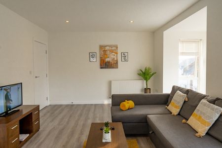 2 Bed Flat, Gweal Avenue, RG2 - Photo 3