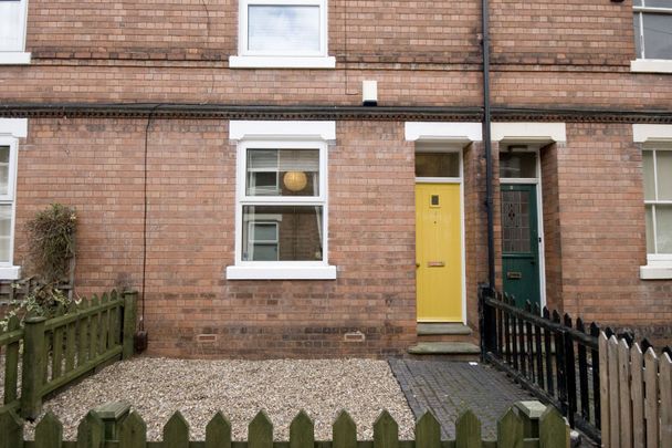 4 Grimsby Terrace, NG3 1DN, NOTTINGHAM - Photo 1