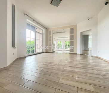 Dom na wynajem - Zdjęcie 2