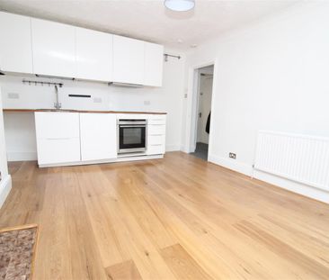 Montpelier Road, Brighton - Photo 1