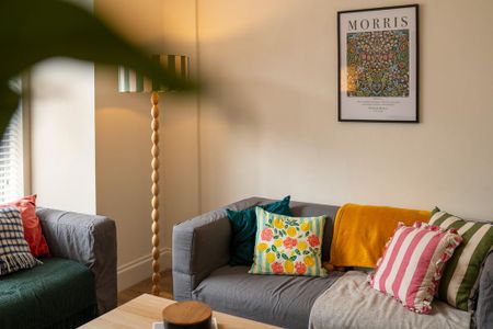 1 bedroom in a house share to rent - Photo 4