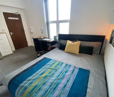 Rooms at City Road, Beeston, NG9 2LQ - Photo 2