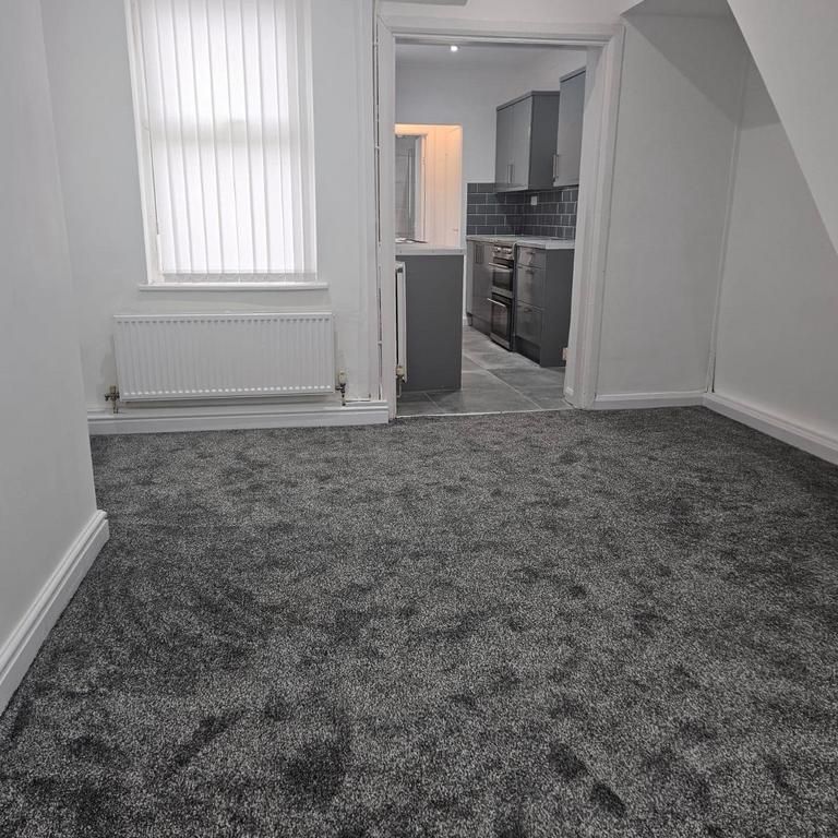 2 bedroom house to rent - Photo 1