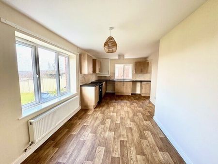 Coronation Avenue, Barnsley, Grimethorpe - Photo 5