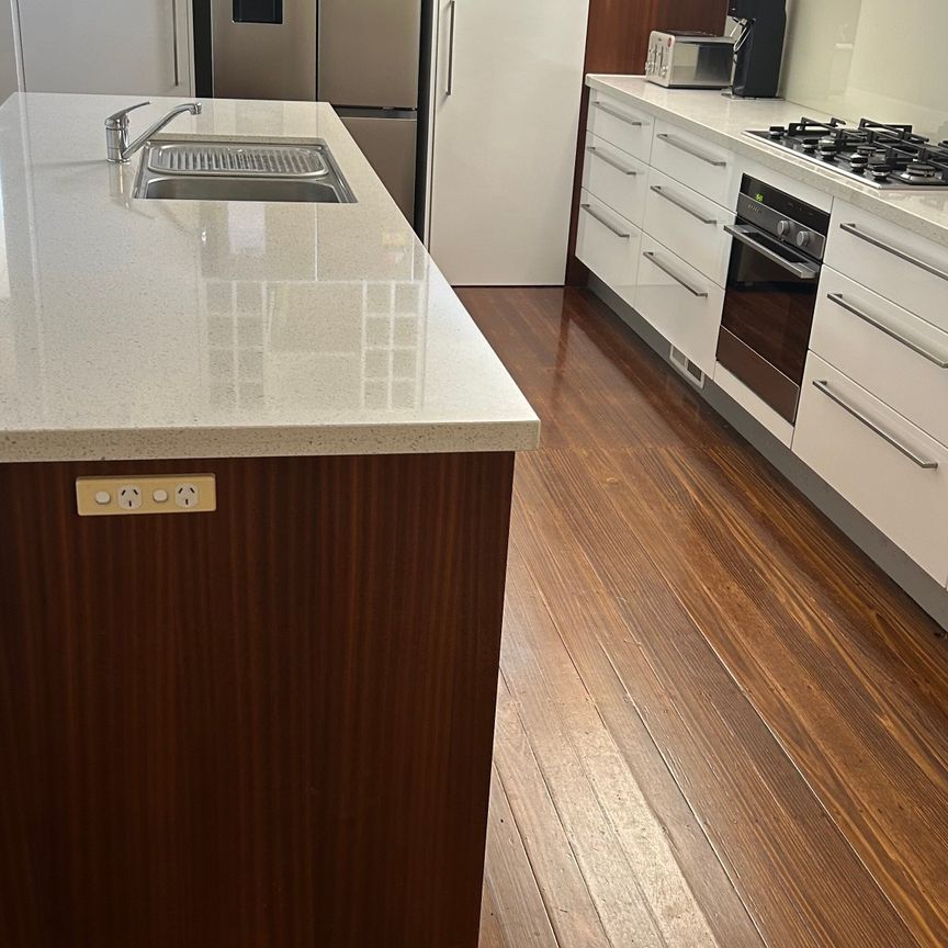 Templestowe Lower - Photo 1