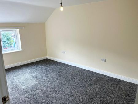2 bedroom end of terrace house to rent - Photo 5