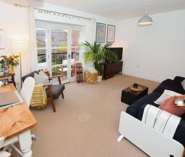 1 bedroom flat to rent - Photo 2