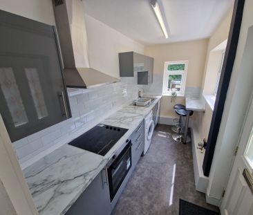 Church Street West, Radcliffe - Photo 1