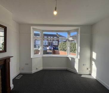 3 bedroom end of terrace house to rent - Photo 1