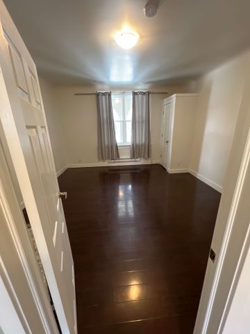 For Lease - 159 Montrose Avenue Unit# Unit 1, Toronto, Ontario - Photo 3