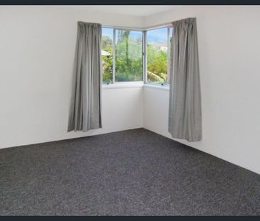 East Port Apartment - Security Building - Photo 2