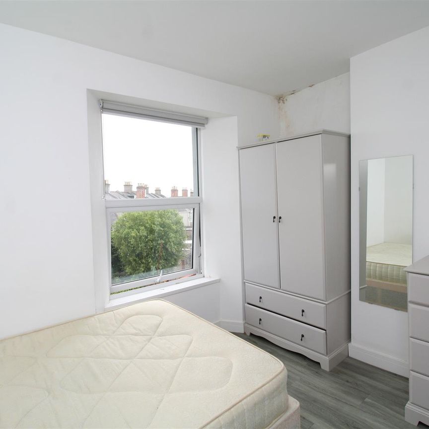 Devonport Road, Plymouth - Photo 1