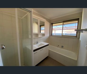 6 Stafford Street, Melton South, Vic 3338 - Photo 5