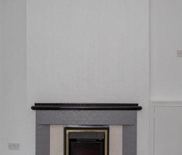 30 Daphne Street, - Photo 3