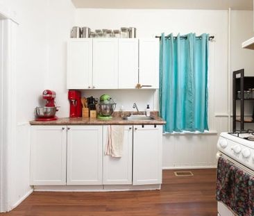 For Lease - 226 Richmond Street, London East, Ontario - Photo 4