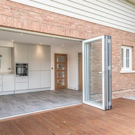 Clay Lane, Guildford, Surrey, GU4 - Photo 1