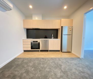 Luxury Apartment with backyard. - Photo 3