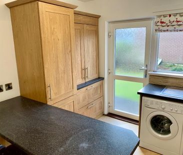 18 Carolhill Road, Glengormley, BT36 7AF - Photo 5