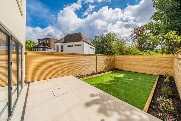 5 bedroom semi-detached house to rent - Photo 1