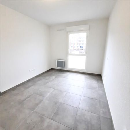 Location Appartement 2 pièces 44m² NIMES 30000 - Photo 3