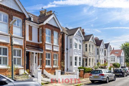 4 bedroom terraced house to rent - Photo 2