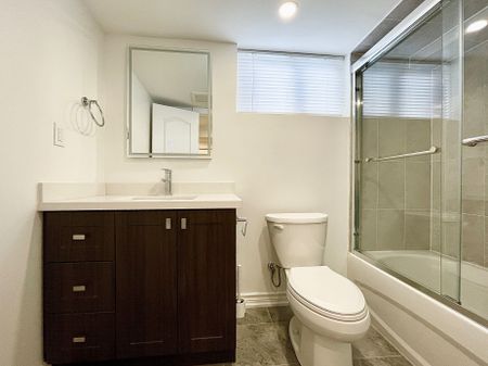 For Lease - 254 Browndale Crescent Unit# Bsmt, Richmond Hill, Ontario - Photo 5