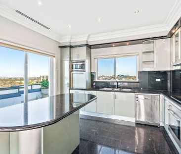 Luxury Penthouse with Sweeping Views - Photo 1