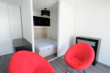 Apartment - Photo 2