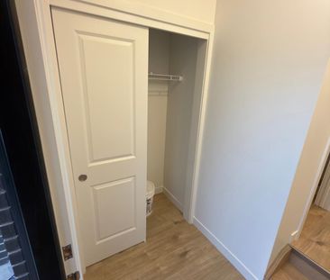 For Lease - 22 OAK FOREST Common, Cambridge, Ontario - Photo 3