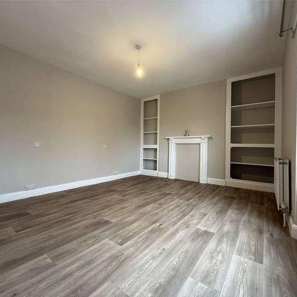 East Street, Crediton, Devon, EX17 - Photo 1