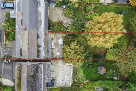 4 bedroom House To Let - Photo 5