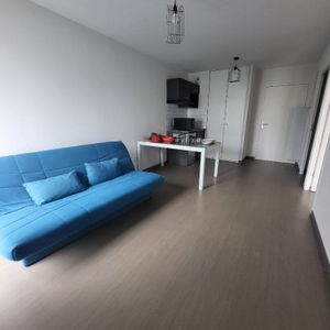 Location Appartement 2 pièces 35m² - Photo 2