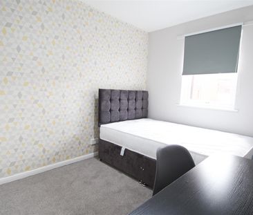 Westfield Court, Westfield Road, Hyde Park, LS3 1DL, Leeds - Photo 6