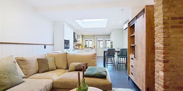 Woning te huur in Eeklo voor € 895 met 2 slaapkamers - Photo 1