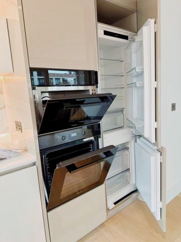 2 Bedroom 2 Bathroom Flat 133 - Photo 5