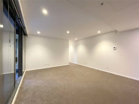 205/98 Fawkner Street - Photo 1